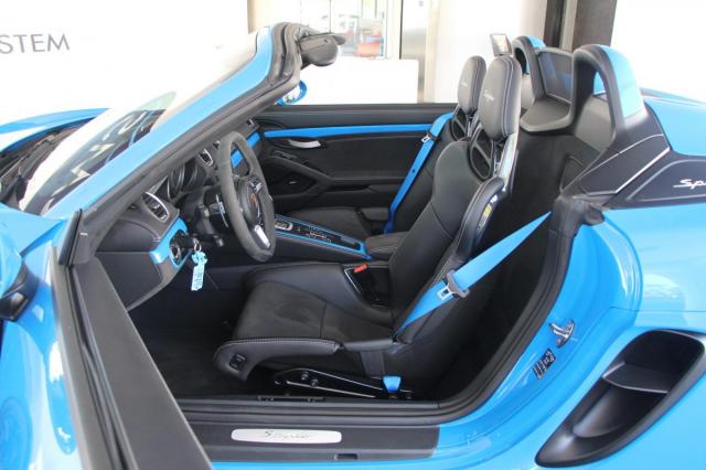 Porsche 718 image 9