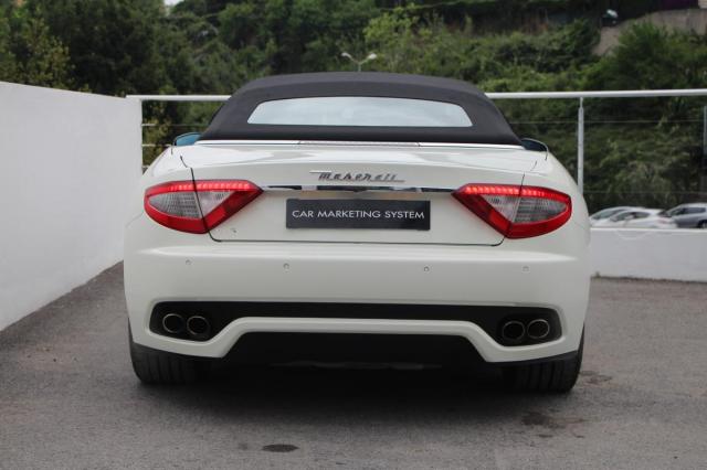 Maserati Grancabrio image 9