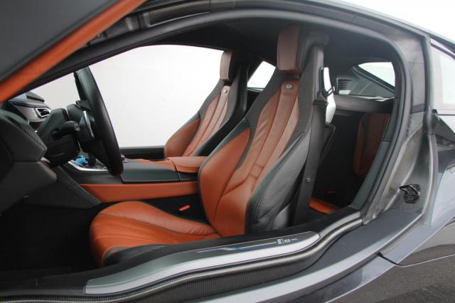 Bmw I8 image 2