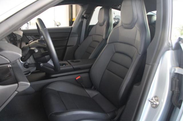 Porsche Taycan image 5