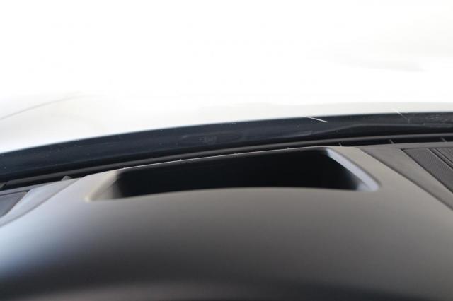 Porsche Taycan image 1