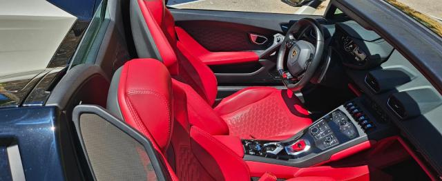 Lamborghini Huracán image 9