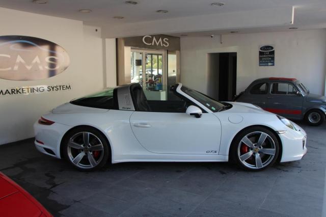 Porsche 911 image 2