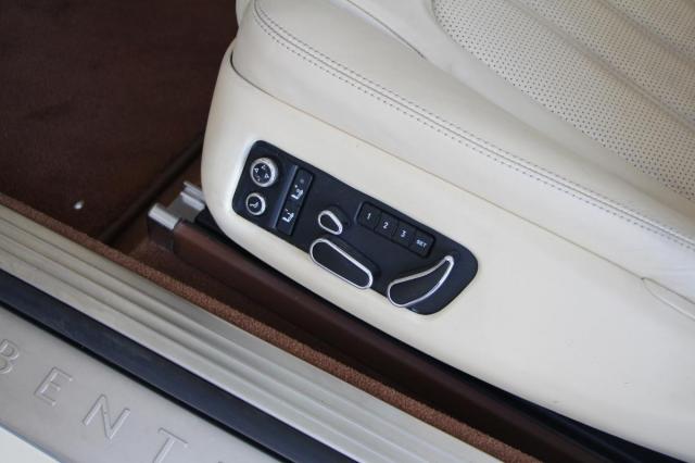 Bentley Continental Gt image 2