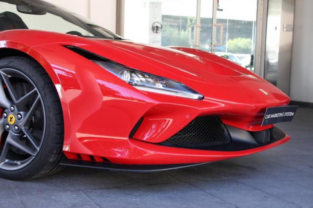 Ferrari F8 Spider image 4