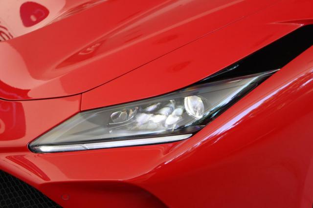 Ferrari F8 Spider image 7