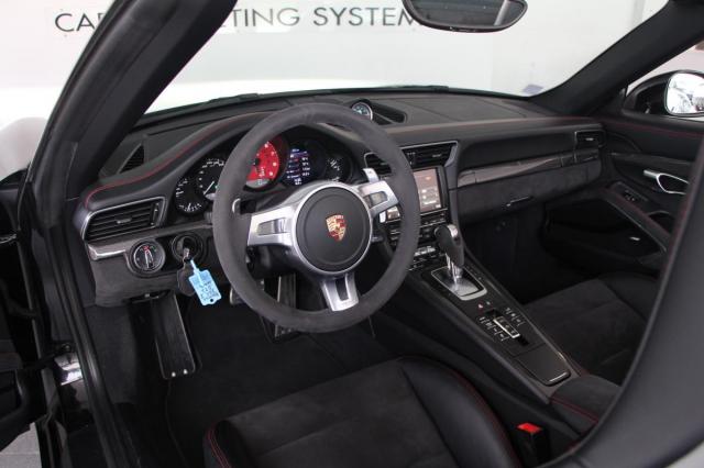 Porsche 911 image 1