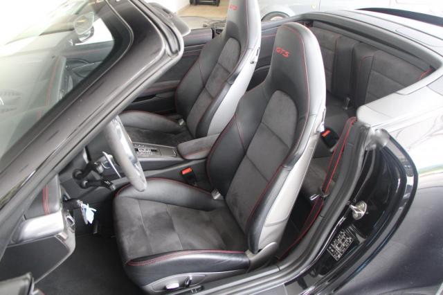 Porsche 911 image 7