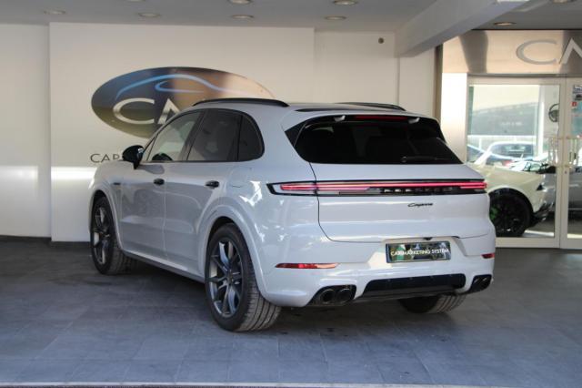 Porsche Cayenne image 7