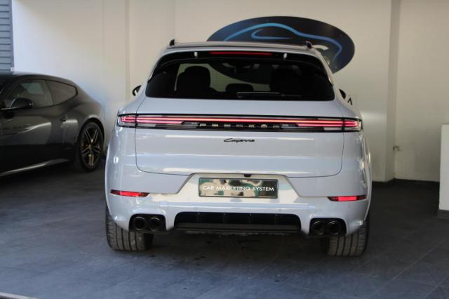 Porsche Cayenne image 5