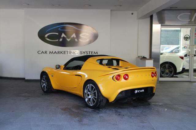Lotus Elise image 9