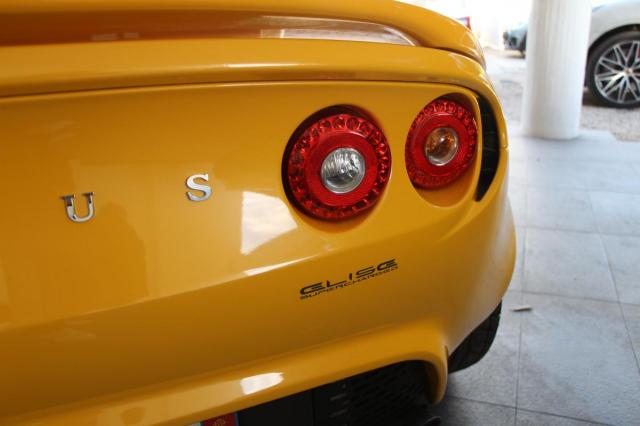 Lotus Elise image 6