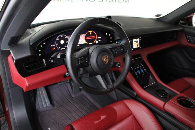 Porsche Taycan image 3