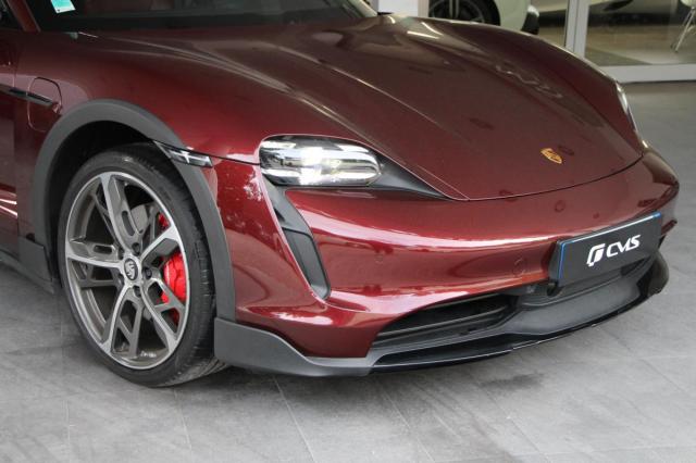Porsche Taycan image 6