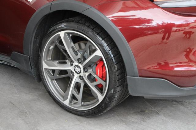 Porsche Taycan image 9