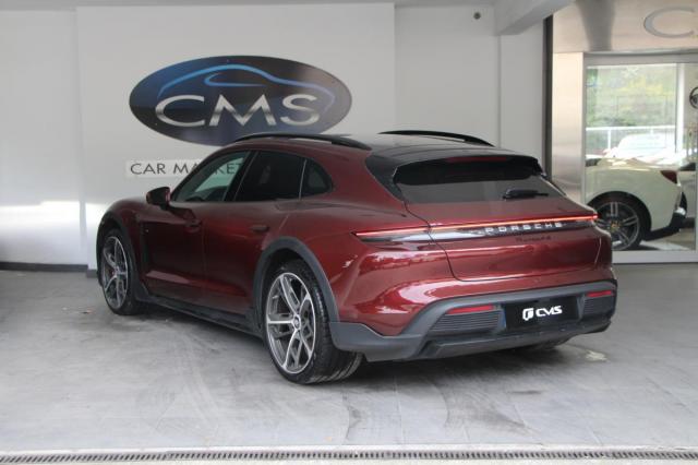Porsche Taycan image 4