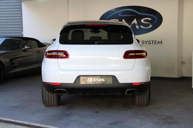 Porsche Macan image 9
