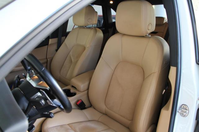 Porsche Macan image 6