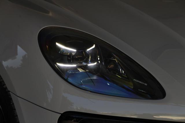 Porsche Macan image 6
