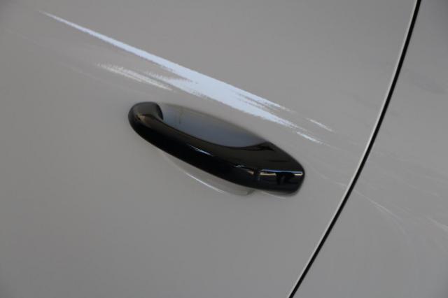 Porsche Macan image 7