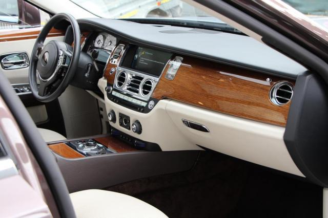 Rolls Royce Ghost image 2
