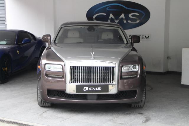 Rolls Royce Ghost image 9