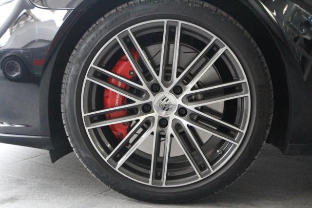 Porsche Panamera image 1