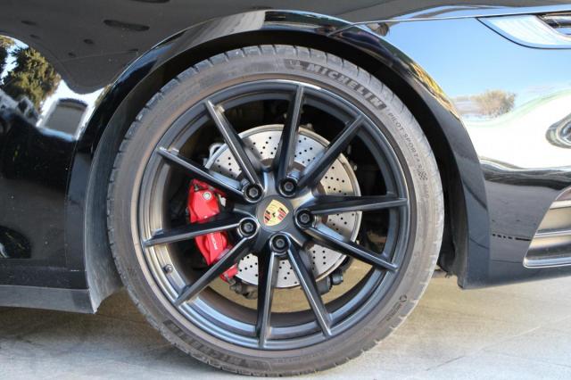 Porsche 911 image 5
