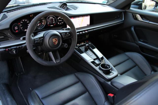Porsche 911 image 1