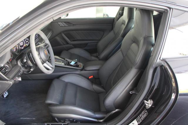 Porsche 911 image 1