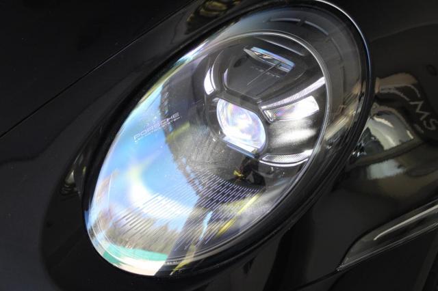 Porsche 911 image 7