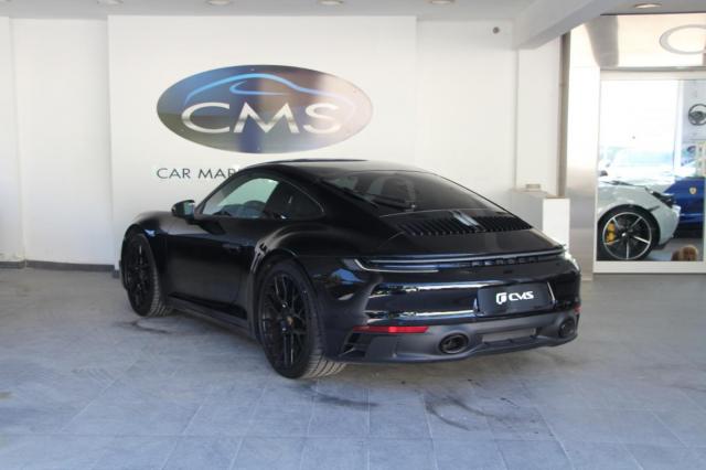 Porsche 911 image 8