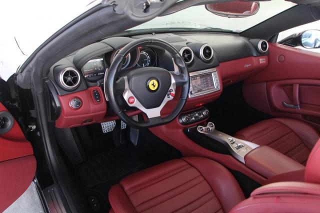 Ferrari California image 4