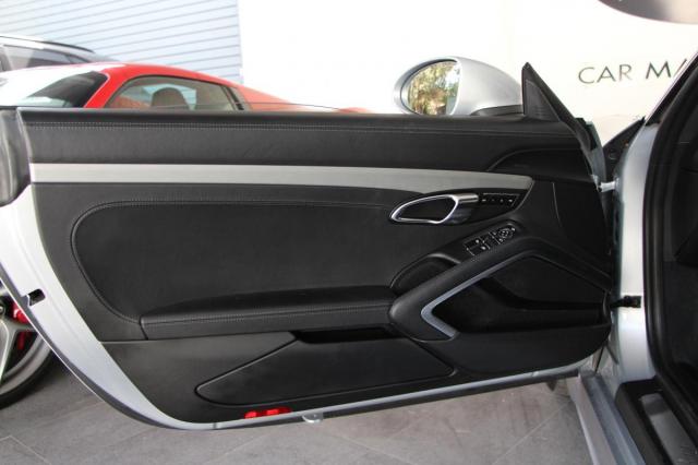 Porsche 718 Cayman image 7