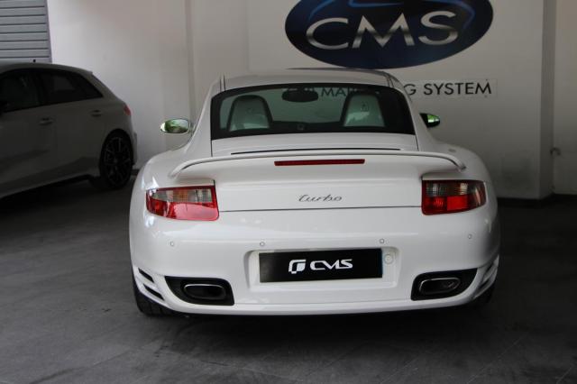 Porsche 911 image 9