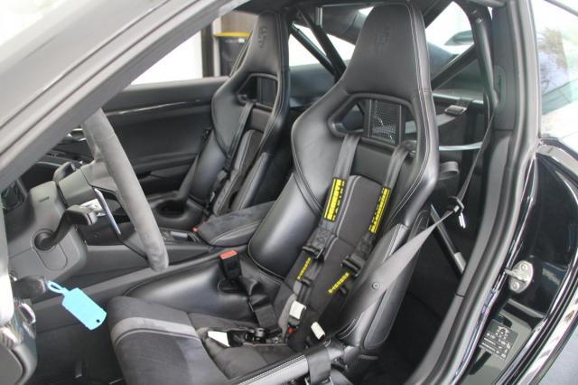 Porsche 911 image 7