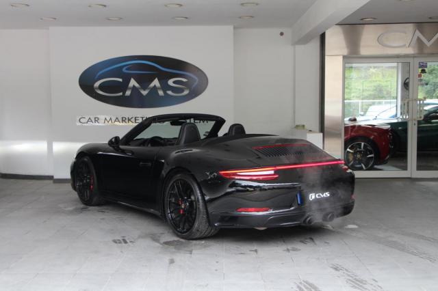Porsche 911 image 3