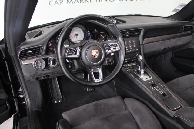 Porsche 911 image 8