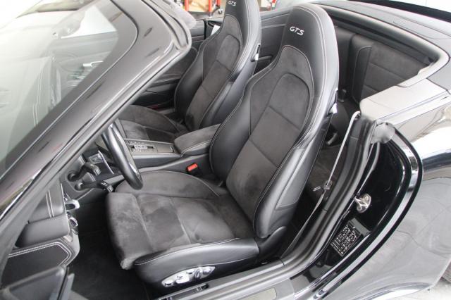 Porsche 911 image 1