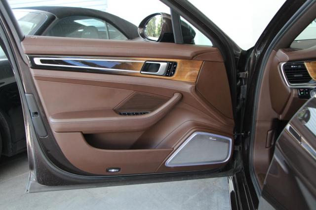 Porsche Panamera image 8