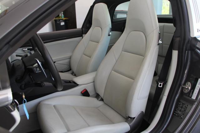 Porsche 911 image 2