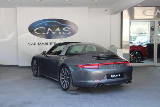 Porsche 911 image 6