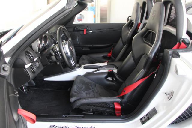 Porsche Boxster image 9