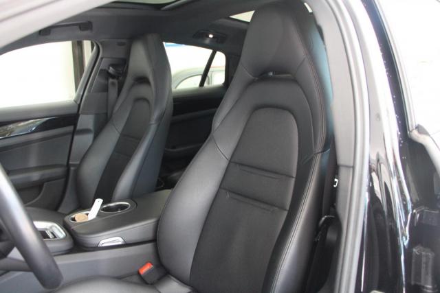 Porsche Panamera image 2