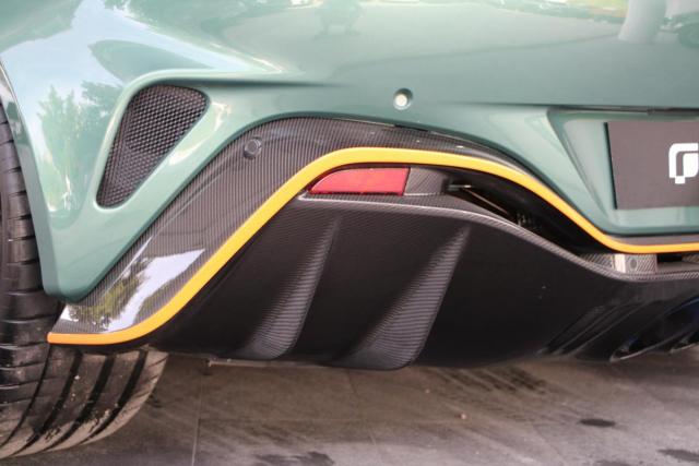 Aston Martin V12 Vantage image 7