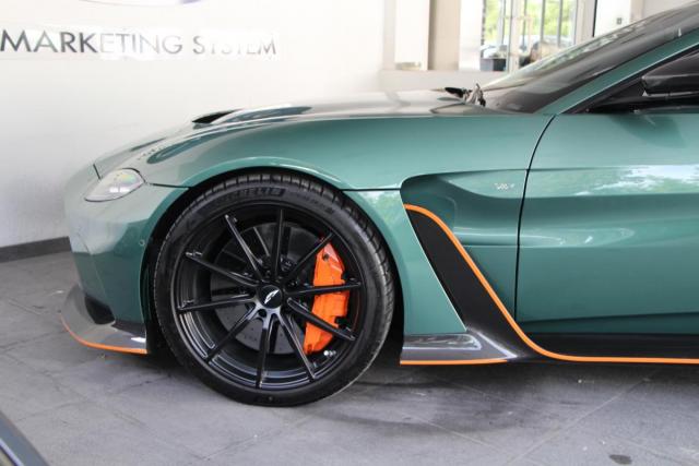 Aston Martin V12 Vantage image 6