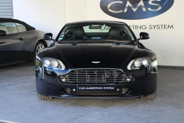 Aston Martin Vantage image 9