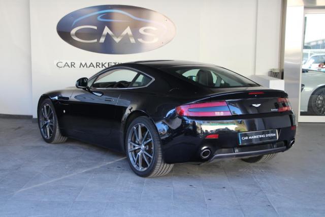 Aston Martin Vantage image 6