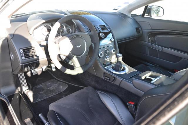 Aston Martin Vantage image 2