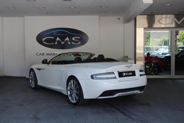 Aston Martin Db9 image 9